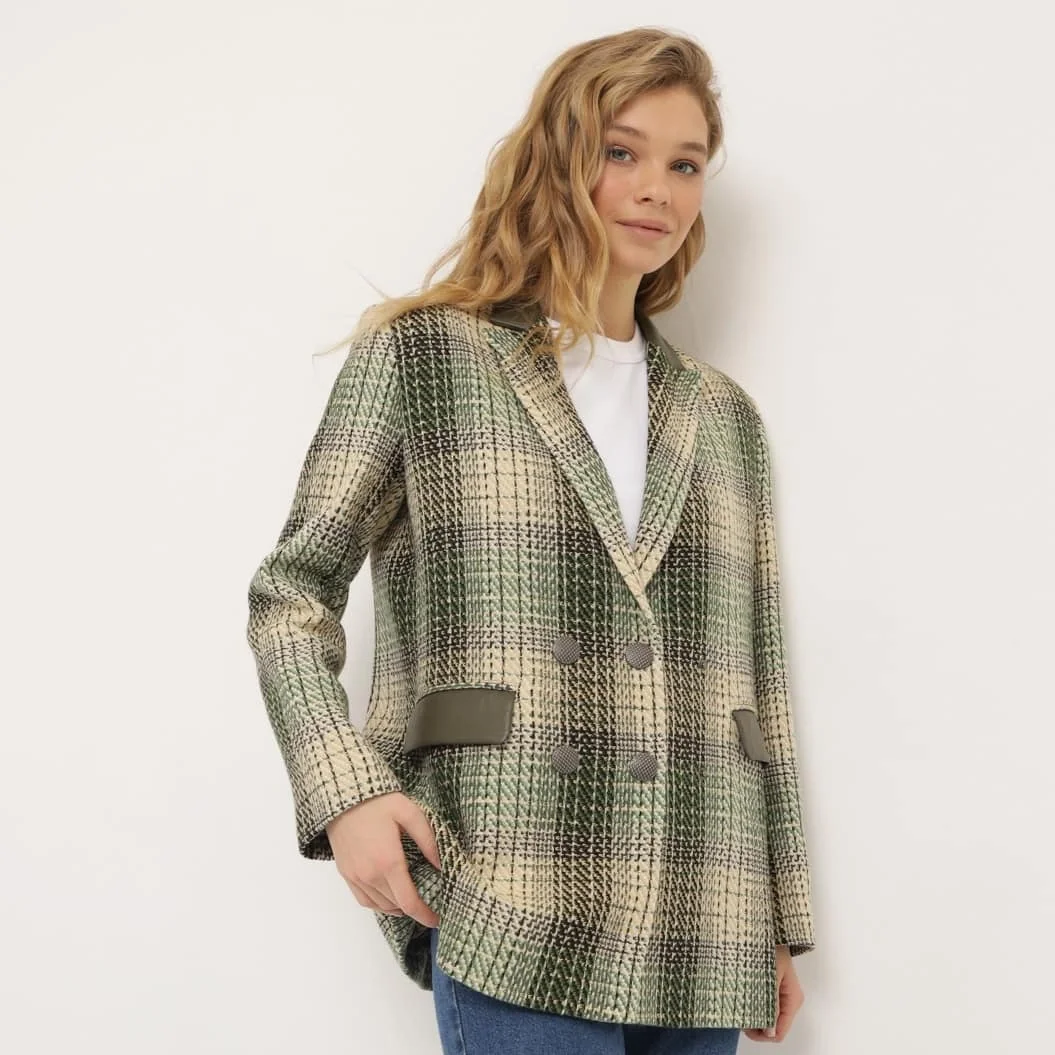fall plaid outfits for women 2026 Green Plaid Blazer With Relaxed Denim