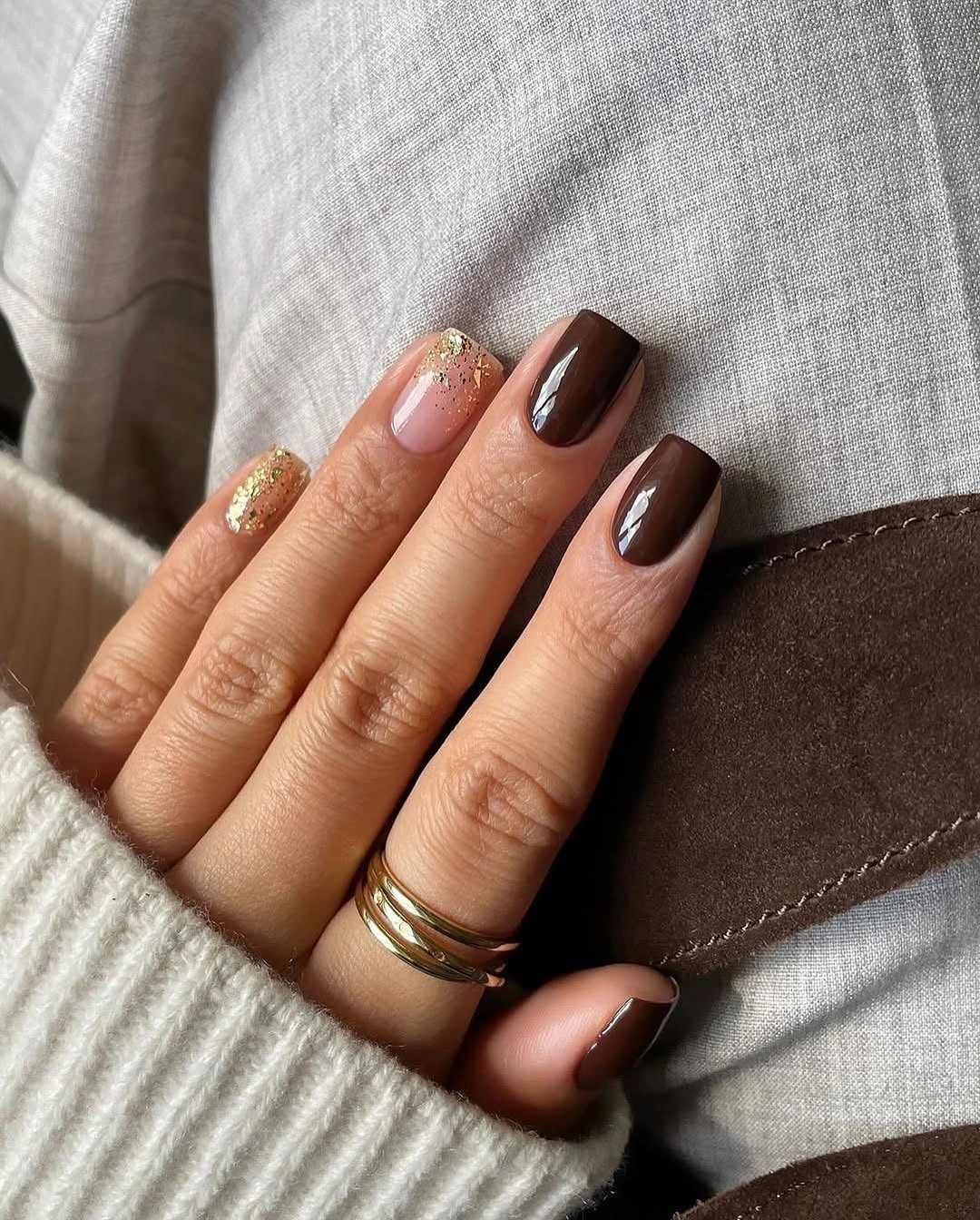 fall short nails 2026 Chocolate Brown with Golden Sparkle Accents