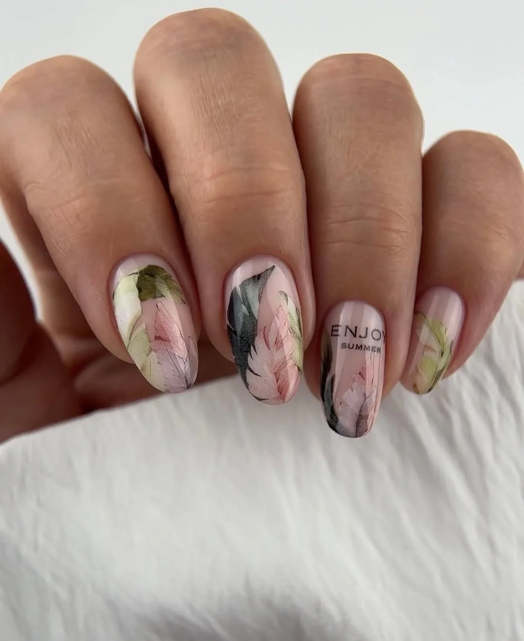 nail ideas for august 2026 Soft Botanical Nail Art For A Quiet August Mood