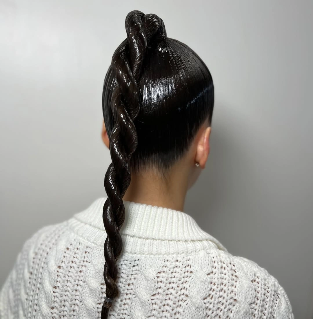 september hairstyles ideas 2026 Sleek Twisted Ponytail With Modern Edge
