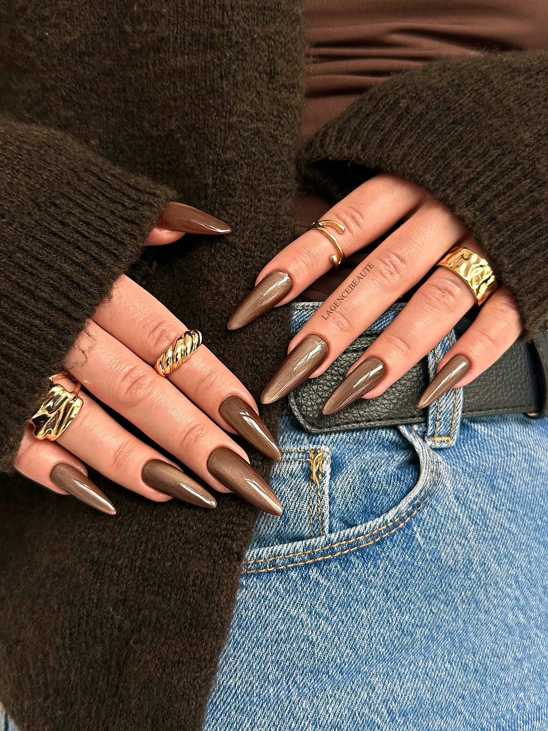 september nail art ideas 2026 Glossy Mocha Almond Nails For Early September