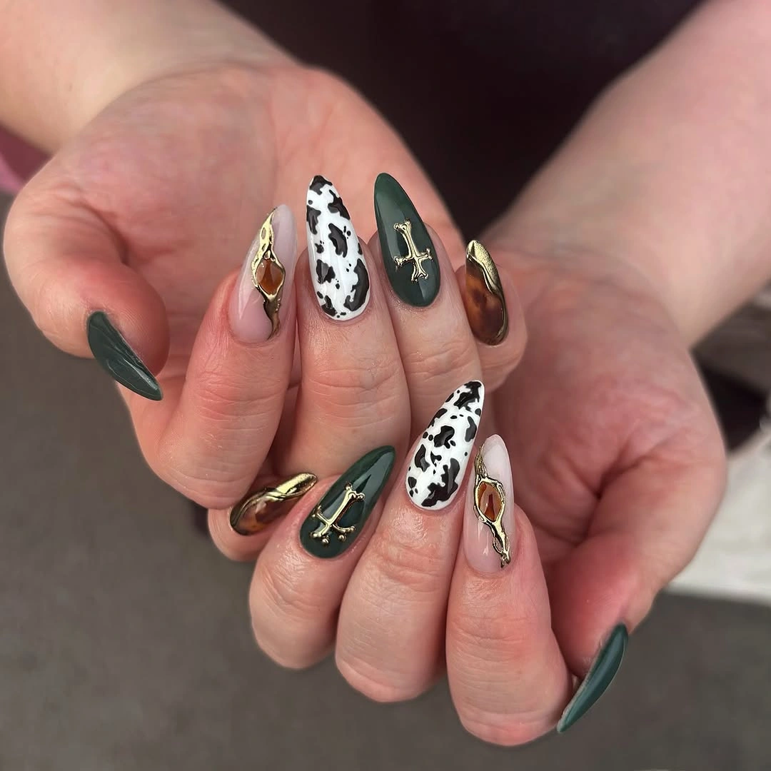 september nail art ideas 2026 Forest Green Western Luxe