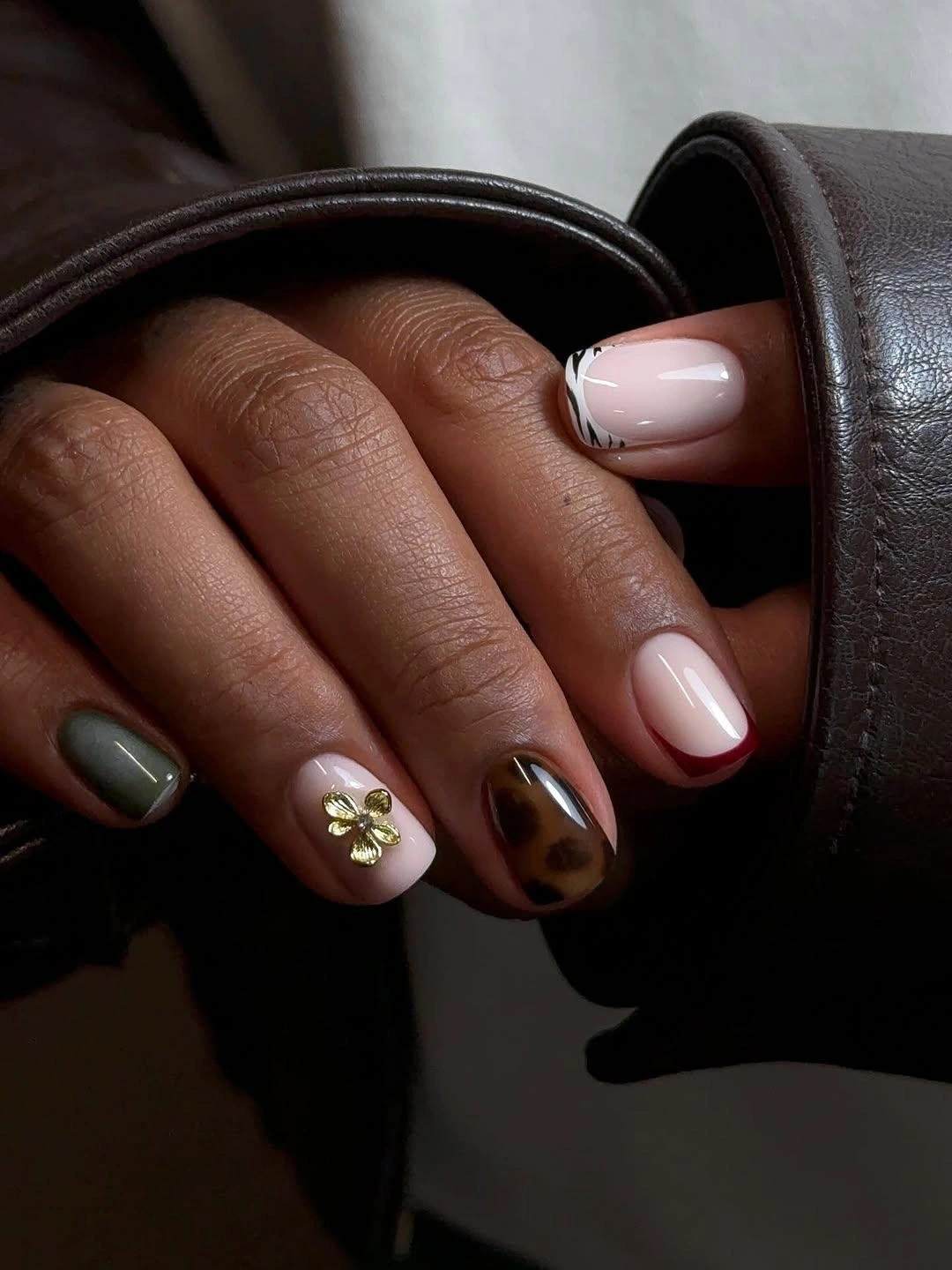september nail art ideas 2026 Soft Neutrals With Autumn Details
