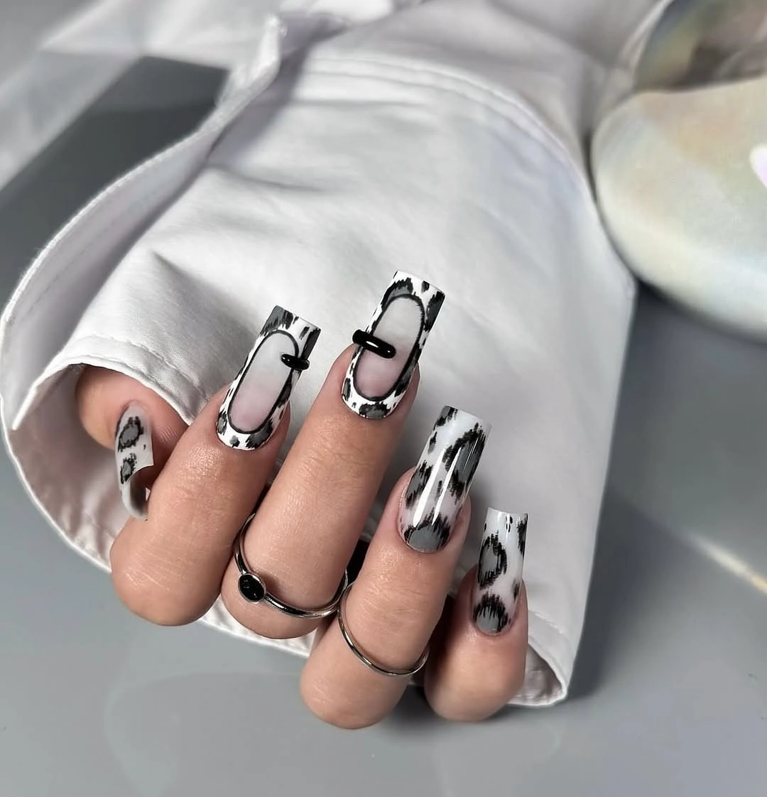 early fall nails 2026 Black And Silver Abstract Square Nails