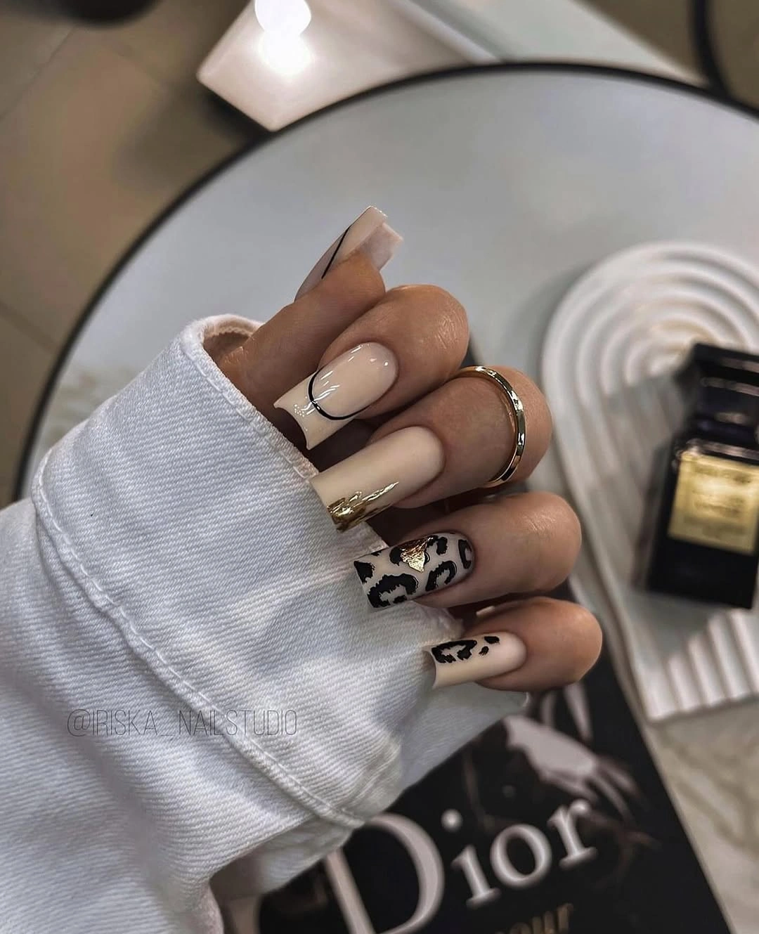 early fall nails 2026 Neutral Leopard Nails With Golden Accents