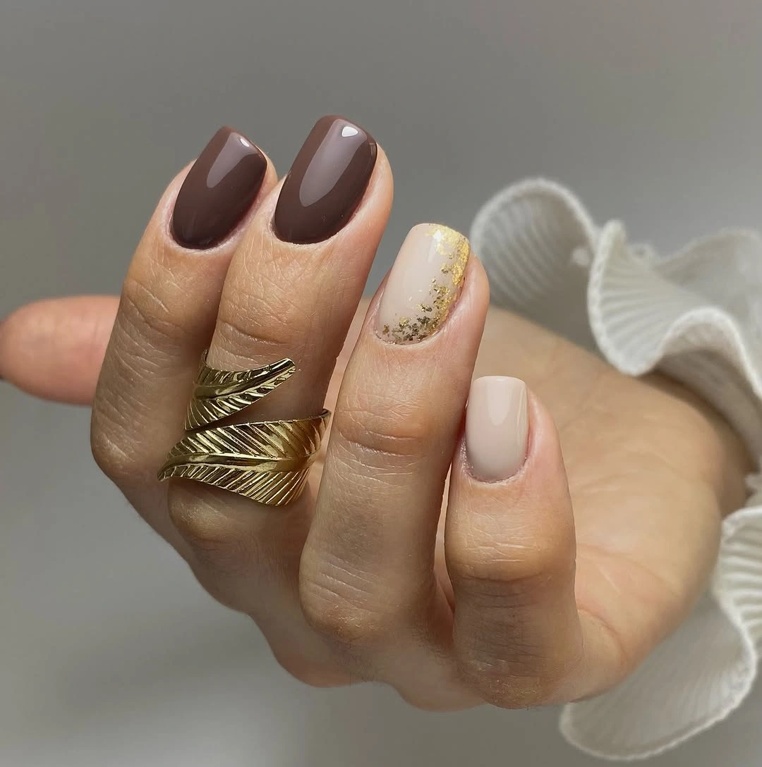 fall manicure ideas 2026 Chocolate And Gold Minimal Elegance