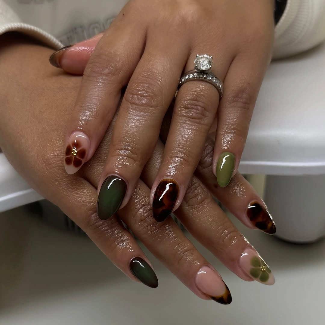 fall nails colors for dark skin Olive Green And Tortoiseshell With Tiny Floral Details