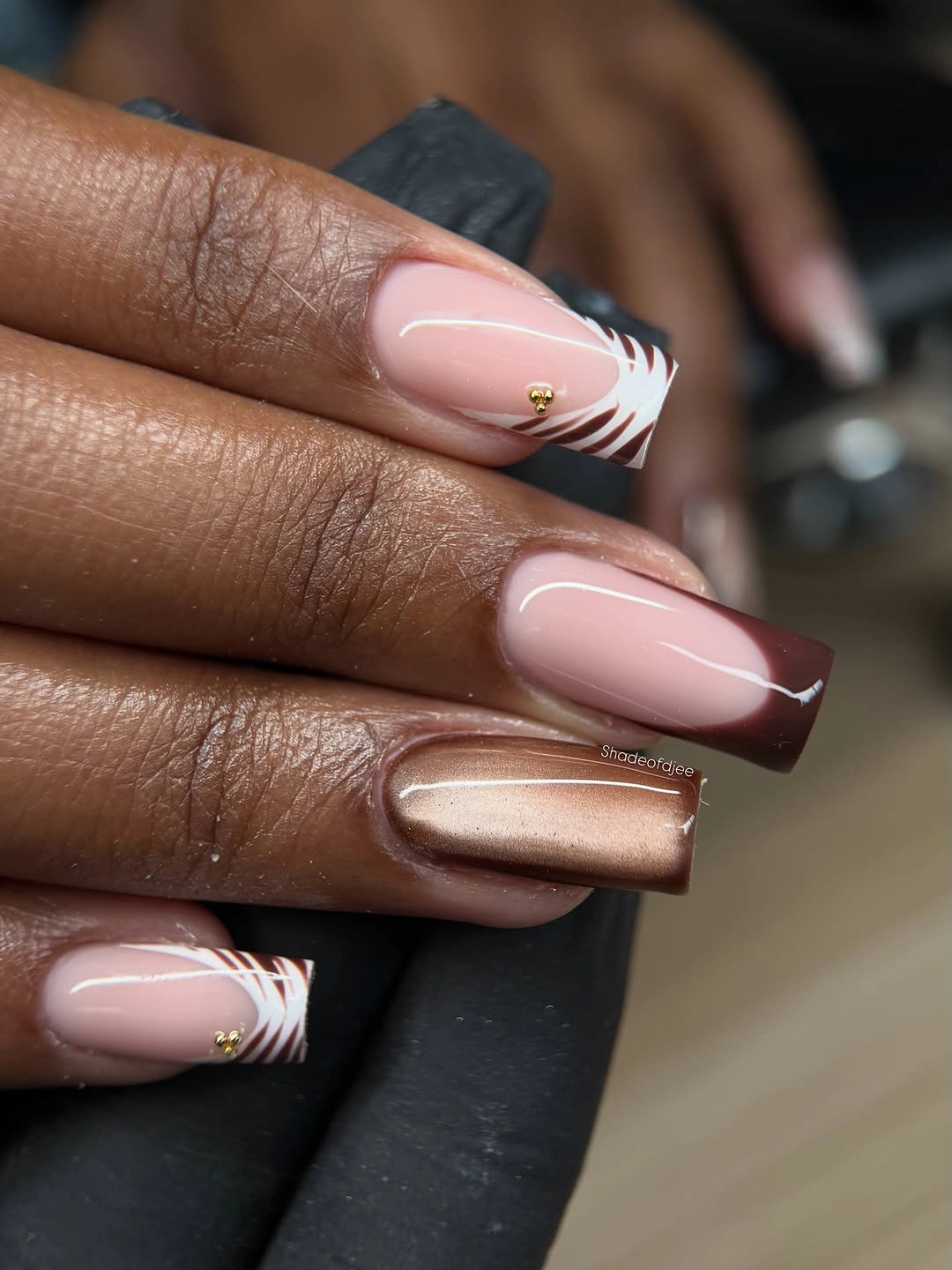 fall nails for brown skin tone Soft Brown French Tips With Sculpted White Lines