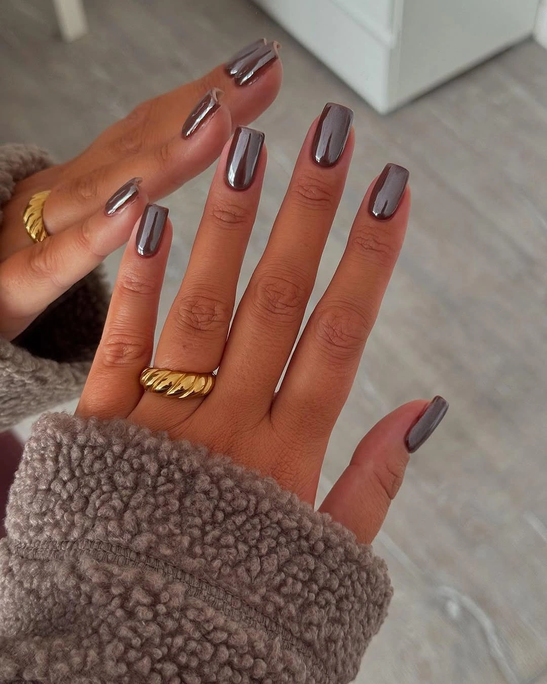 fall nails for dark skin 2026 Glossy Mocha Square Nails