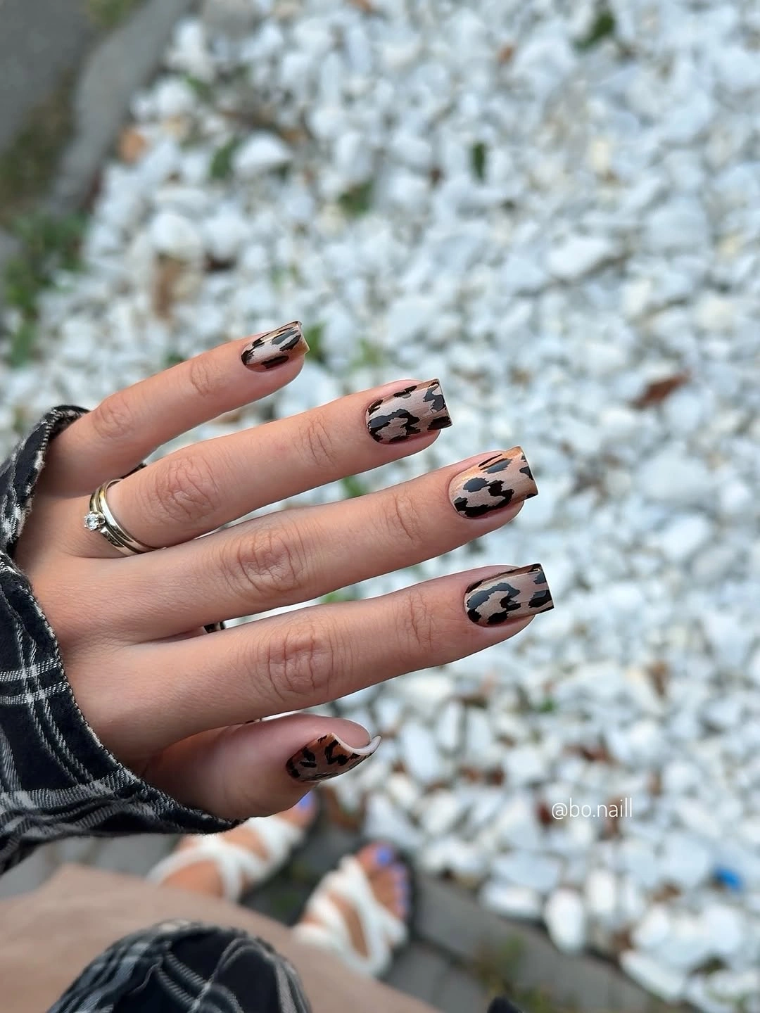 fall nails for fair skin tone Leopard Print Nails
