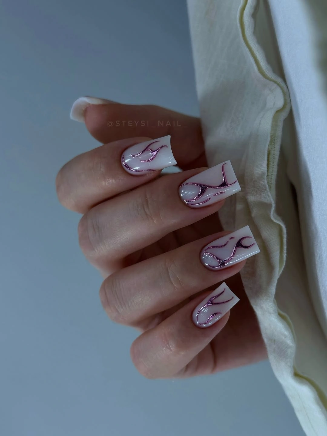 fall nails for fair skin tone Glossy White Chrome Nails