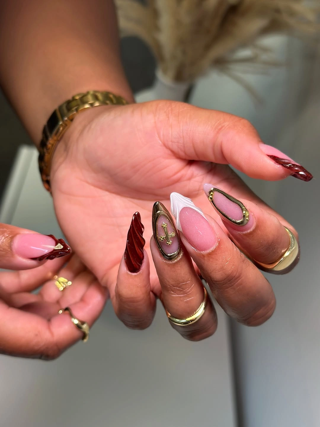 Fall nails for tan skin tone pink burgundy gold almond nails