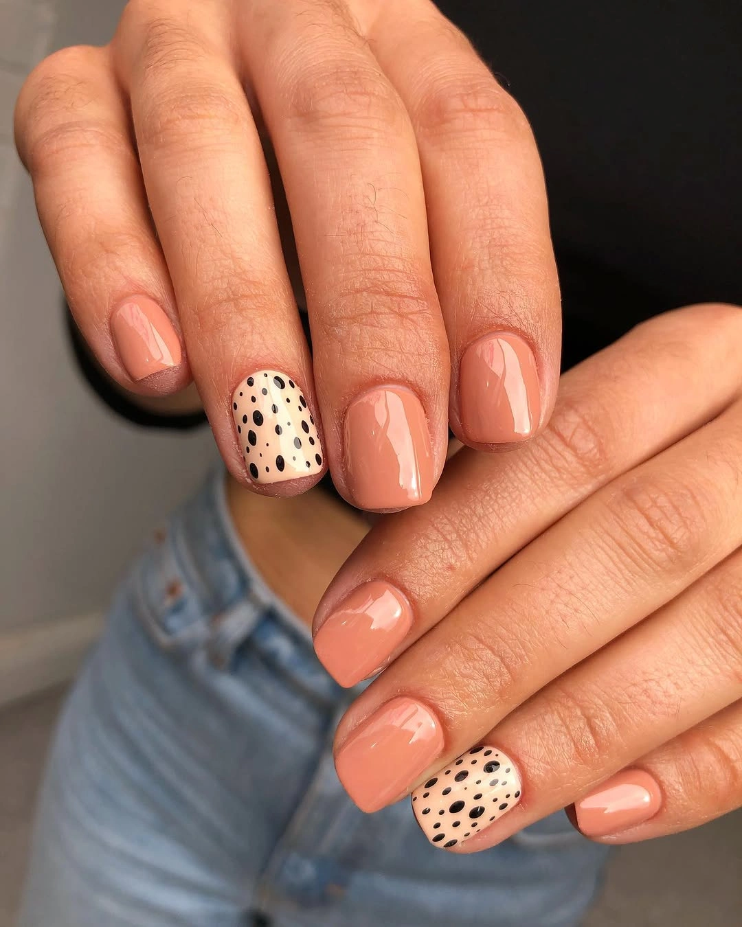 fall nails with accent nail Peach Nails With Spotted Accent