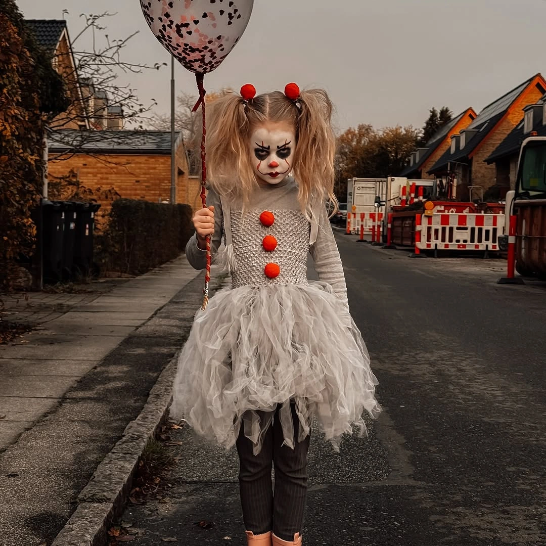 halloween costume for kids 2026 Little Pennywise With a Balloon