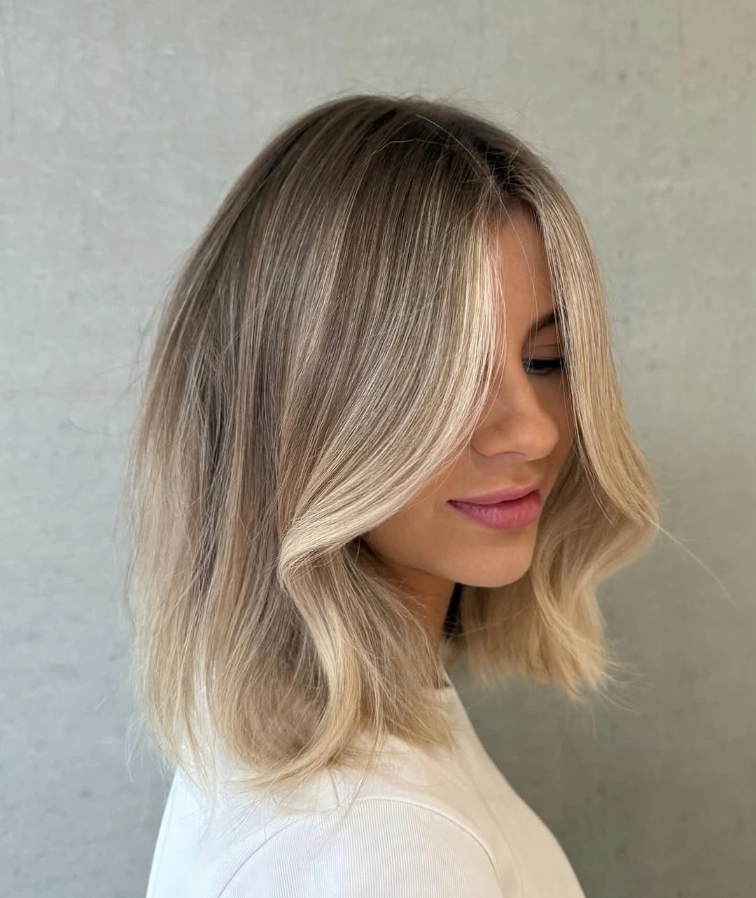 lob haircut ideas Champagne Blonde Lob With Sleek Movement