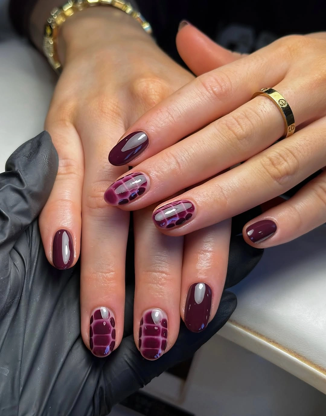 maroon fall nails 2026 Maroon Tortoiseshell Short Nails