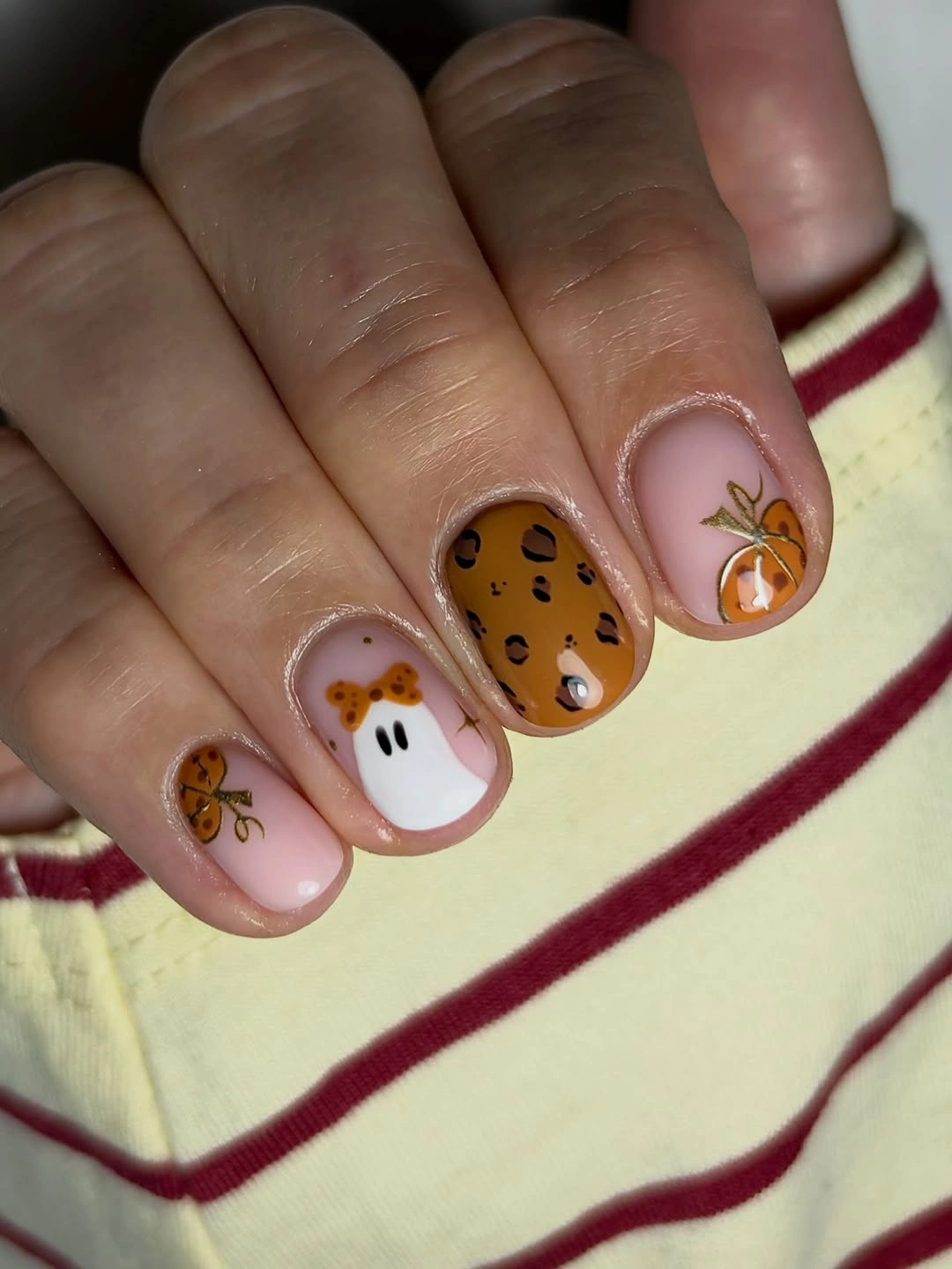 october nails design 2026 Cute Halloween Ghosts and Tiny Pumpkins