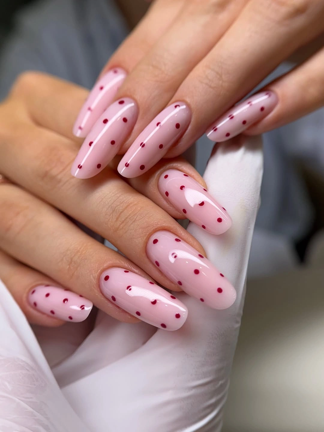 polka dot fall nails 2026 Pink Nails With Burgundy Dots