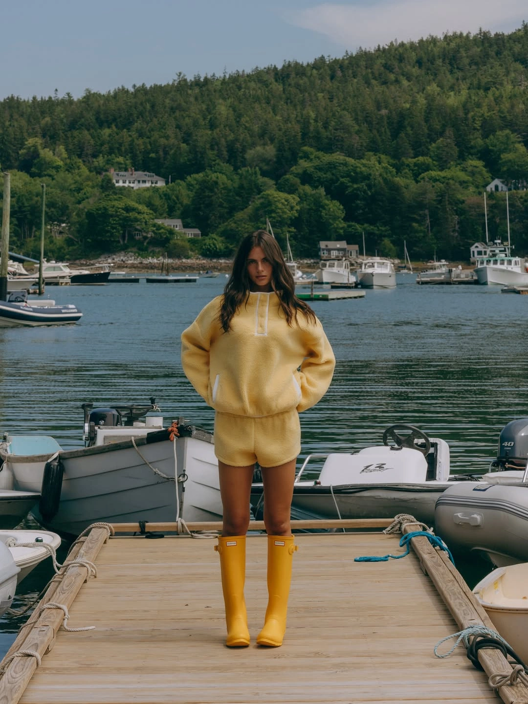 september outfit ideas 2026 - yellow coastal September outfit