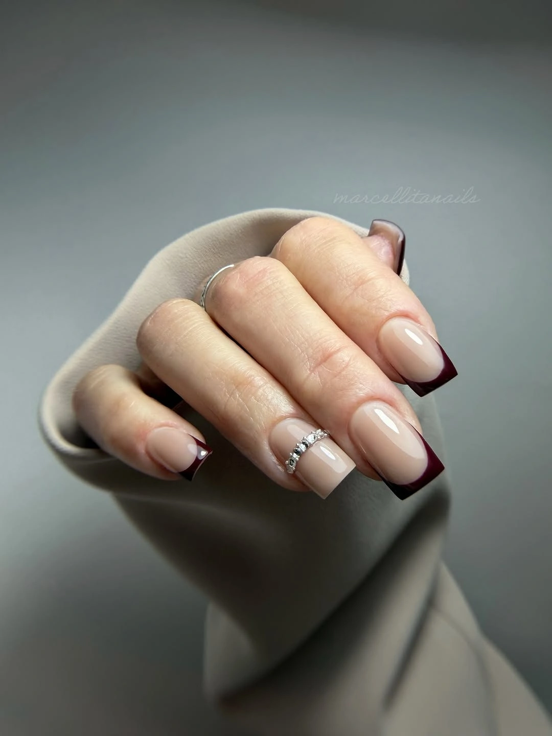 simple fall short nails classy burgundy French tips