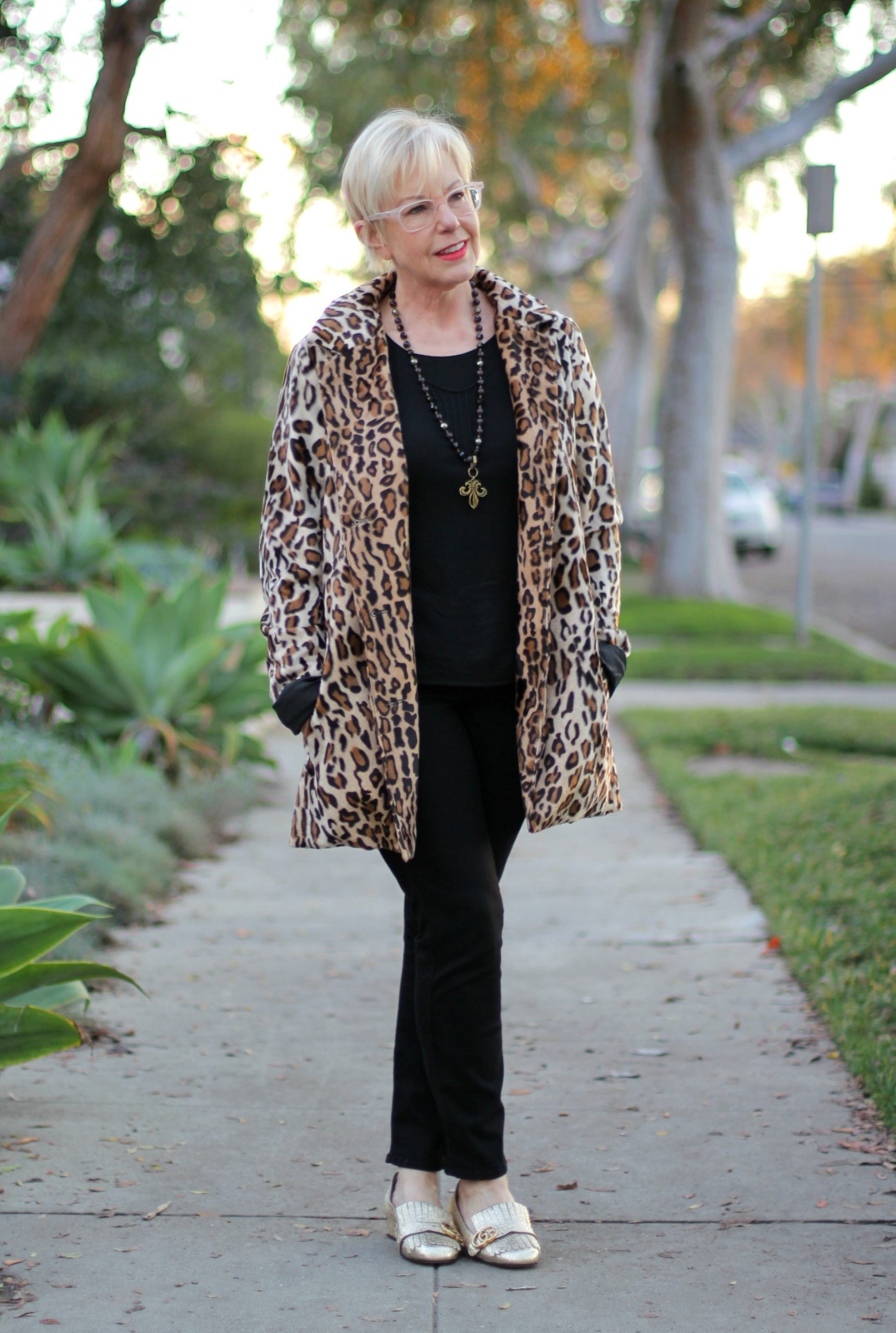 Classic Leopard Coat with Black and Gold Classic Leopard Coat with Black and Gold — Leopard Coat Outfits
