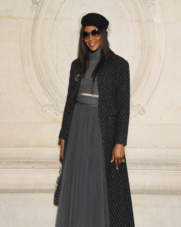 Elegant Layers: Black Beret with Tulle Skirt and Long Coat — Beret Outfits
