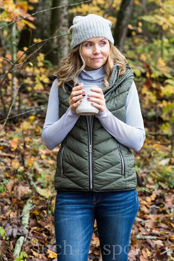 Casual Outdoor Outfit Idea Casual Outdoor Outfit Idea — Puffer Vest Outfits