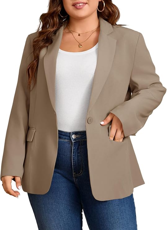 Smart Casual Outfit Idea — Winter Outfits for Plus Size Women