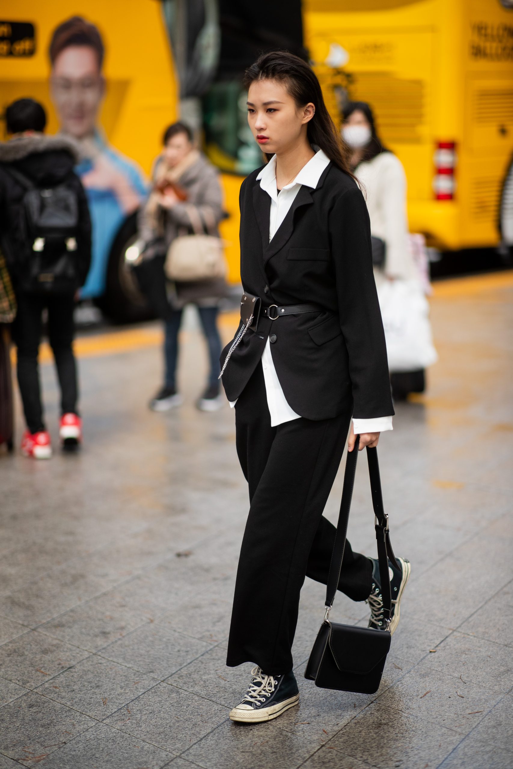 Belted Oversized Black Blazer with Wide-Leg Trousers — Korean Winter Outfits