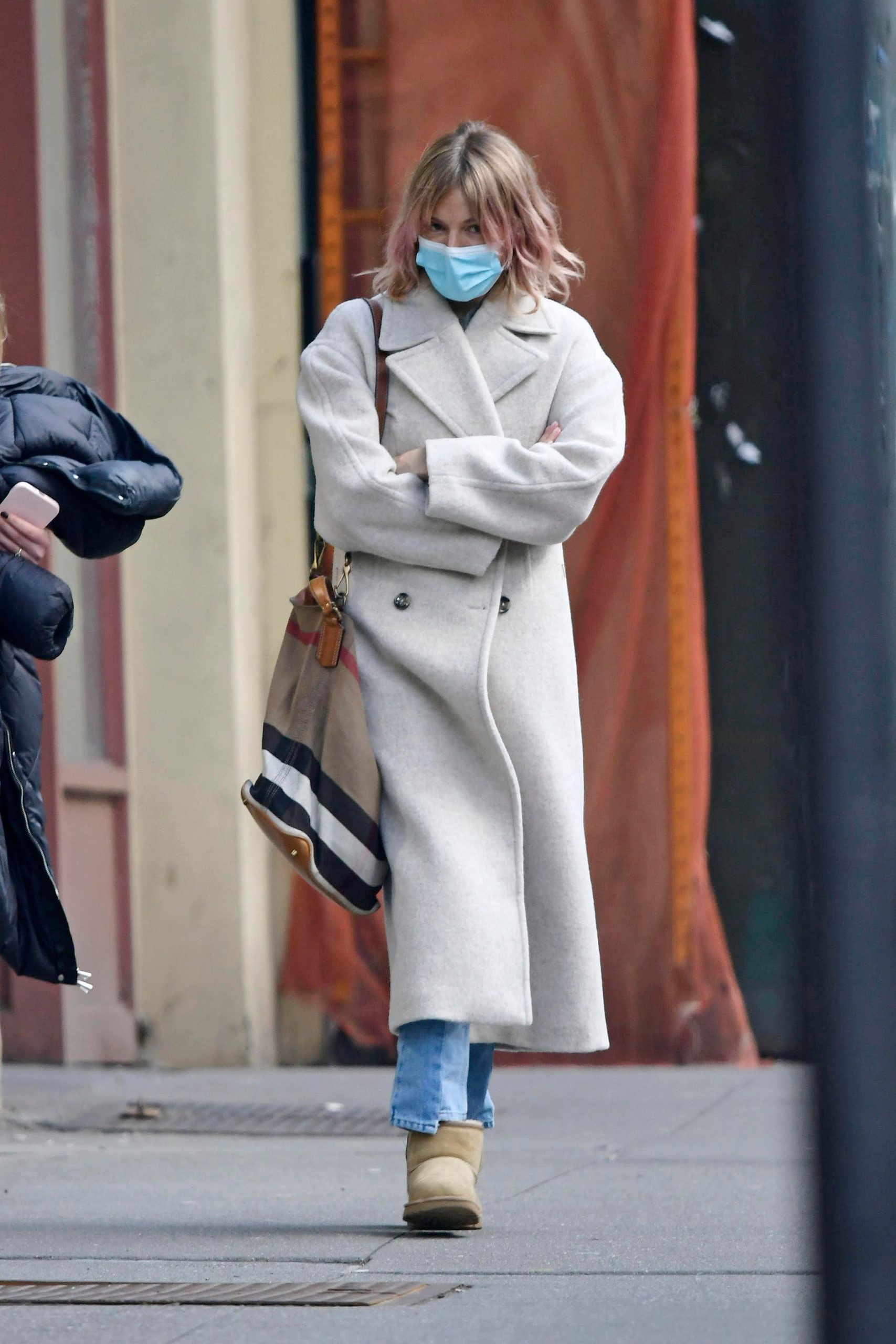 Classic Uggs with Wool Coat and Jeans — Ugg Boots Outfits