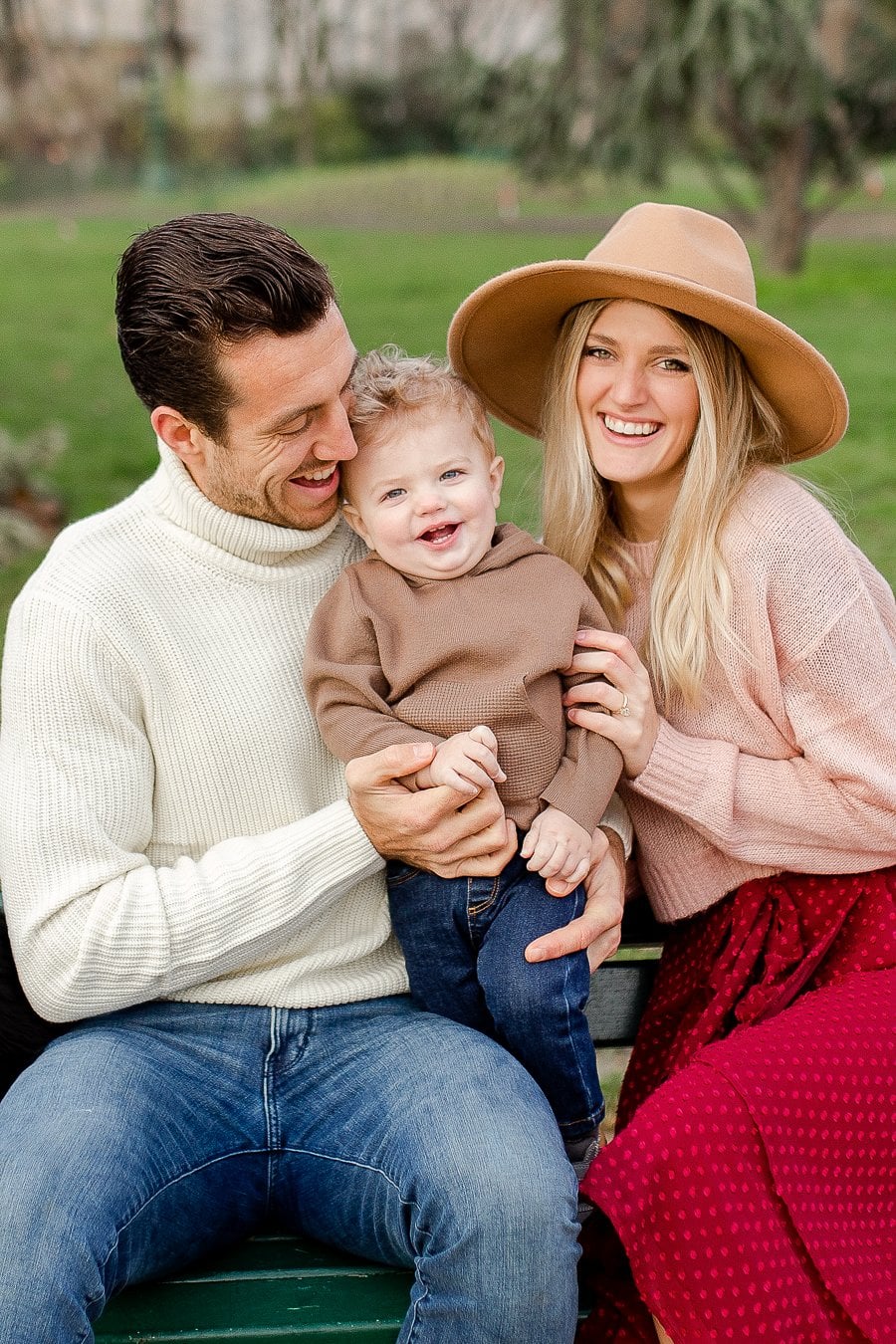 Warm Knitwear and Denim for a Cozy Winter Family Portrait Warm Knitwear and Denim for a Cozy Winter Family Portrait — Winter Family Photo Outfits