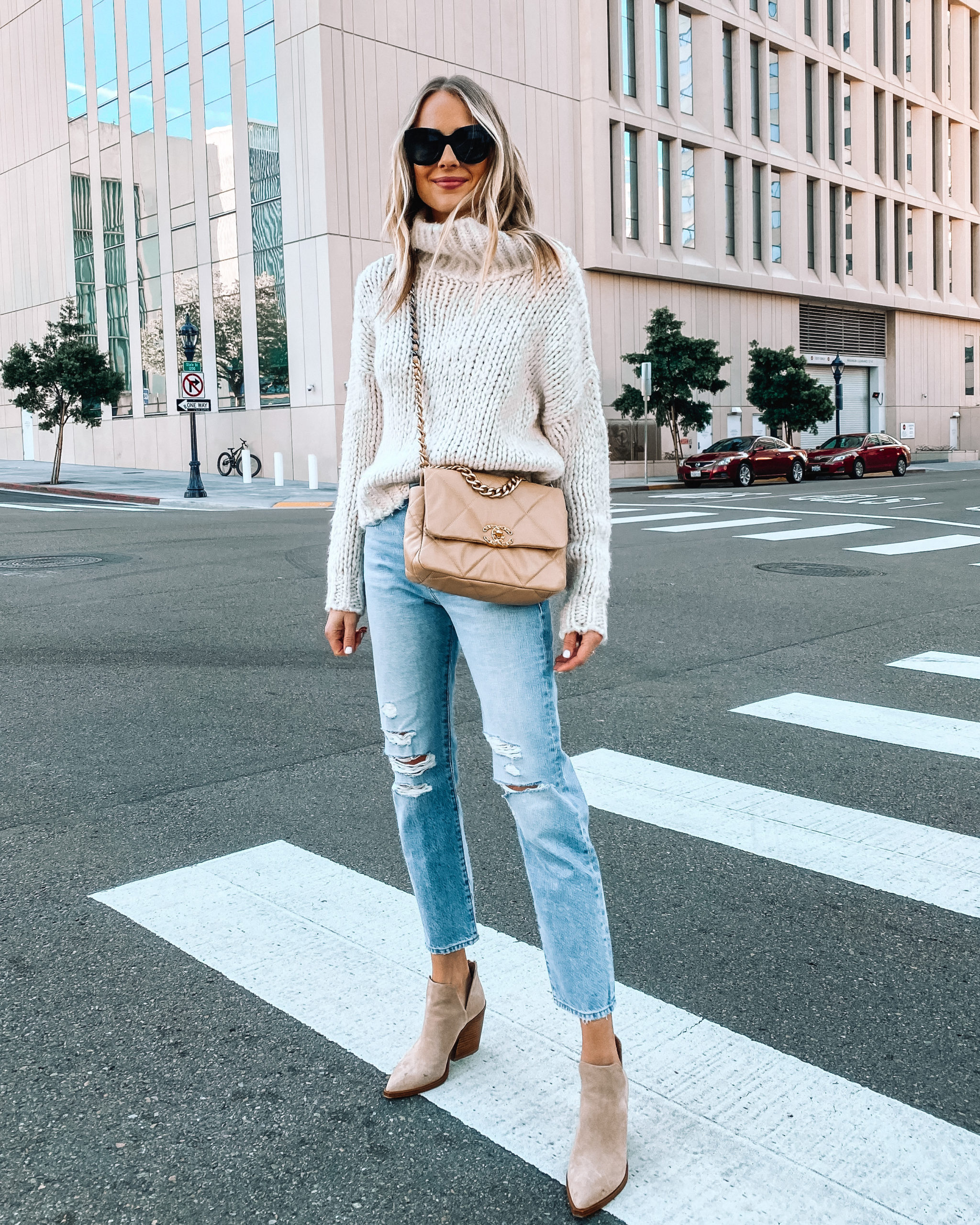 Chunky Knit Turtleneck Sweater with Light Blue Jeans for Fall/Winter Day — Fall to Winter Outfits
