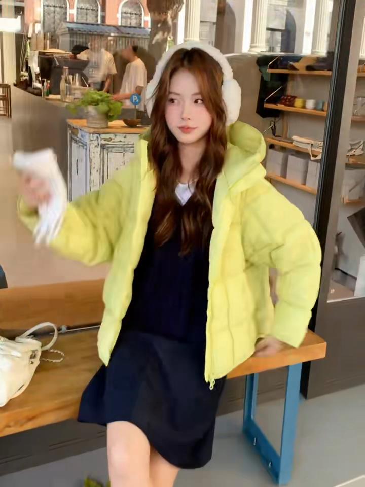 Oversized Puffer Jacket for Petite Casual Chic Oversized Puffer Jacket for Petite Casual Chic — Winter Outfits for Petite Women