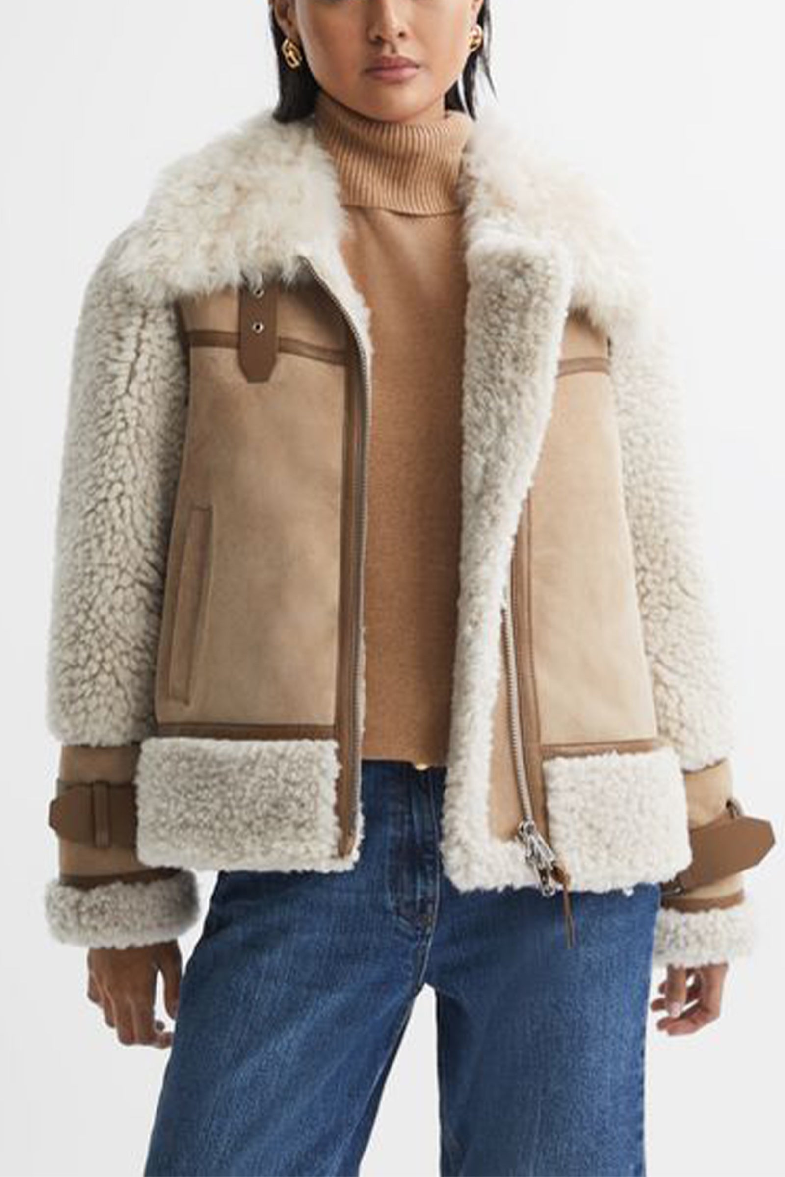 Aviator Shearling Jacket with Turtleneck and Denim Aviator Shearling Jacket with Turtleneck and Denim — Shearling Coat Outfits