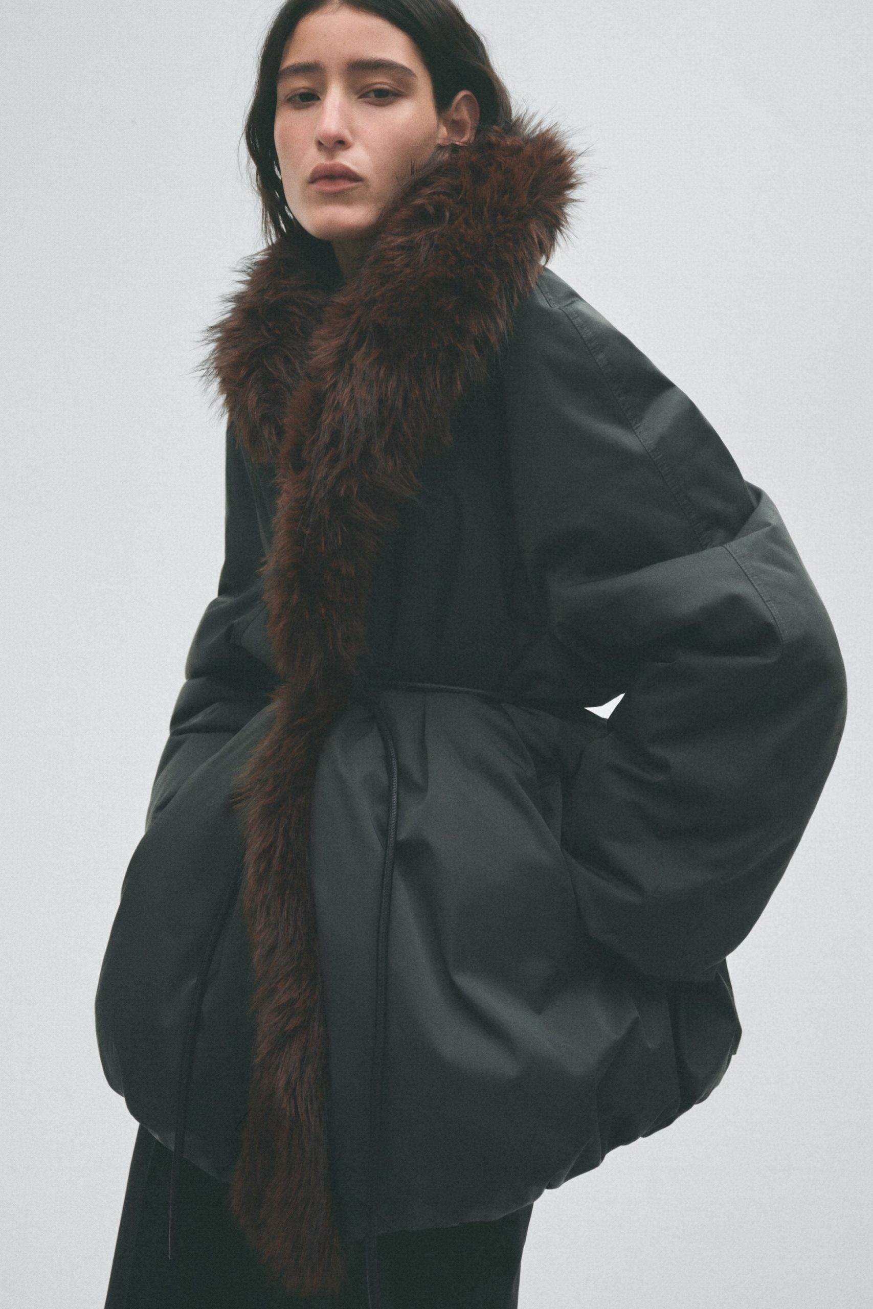 Not Visible Outfit Idea Not Visible Outfit Idea — Long Puffer Coat Outfits