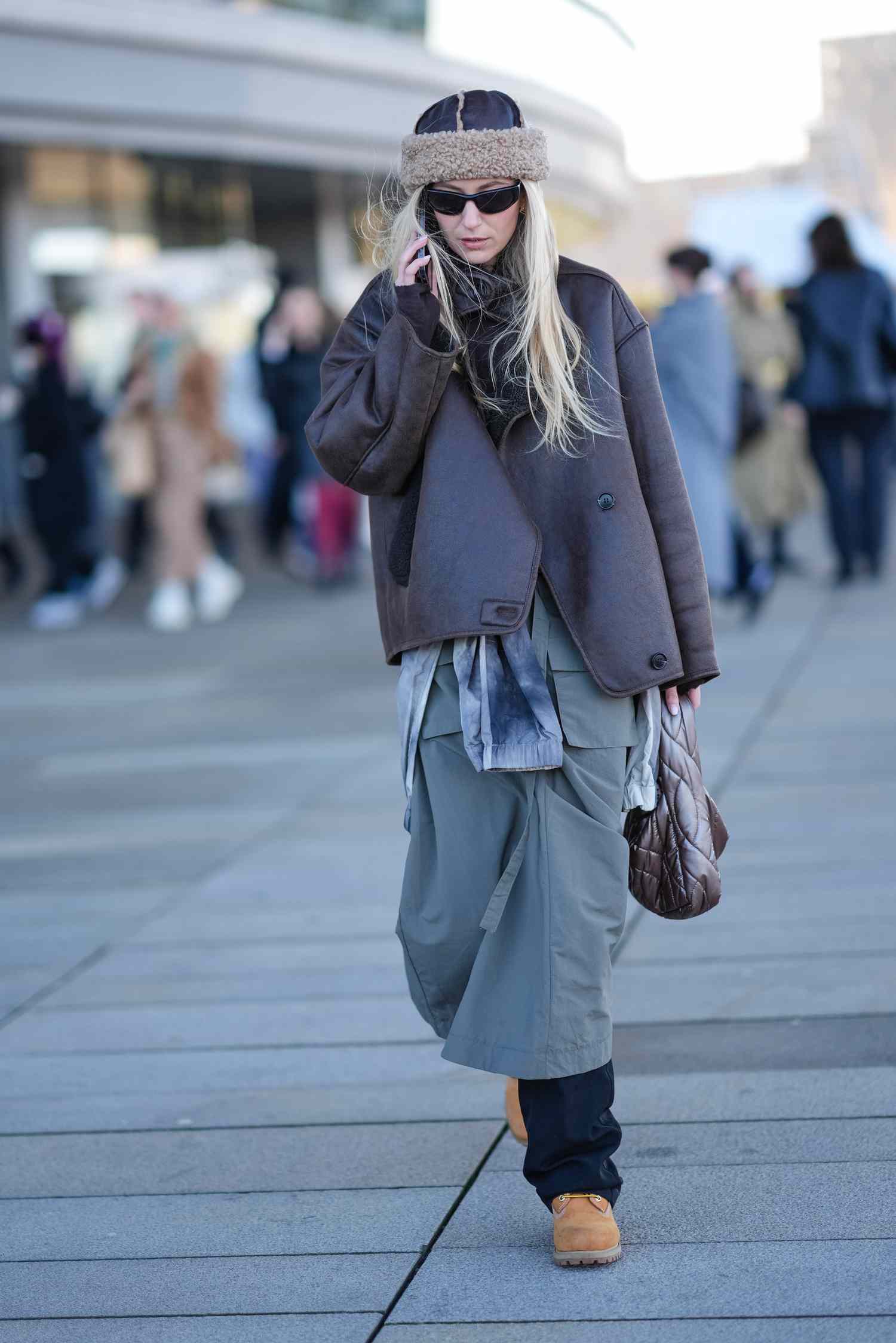 Textured Layers: Shearling Jacket and Cargo Skirt with Timberland Boots Textured Layers: Shearling Jacket and Cargo Skirt with Timberland Boots — Timberland Boots Outfits