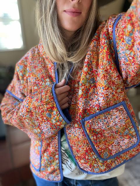 Colorful Floral Print Quilted Jacket for a Casual Vibe — Colorful Winter Outfits