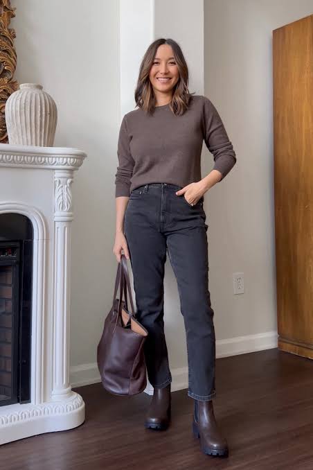 Casual Brown Chelsea Boots with Straight Leg Jeans Casual Brown Chelsea Boots with Straight Leg Jeans — Chelsea Boots Outfits