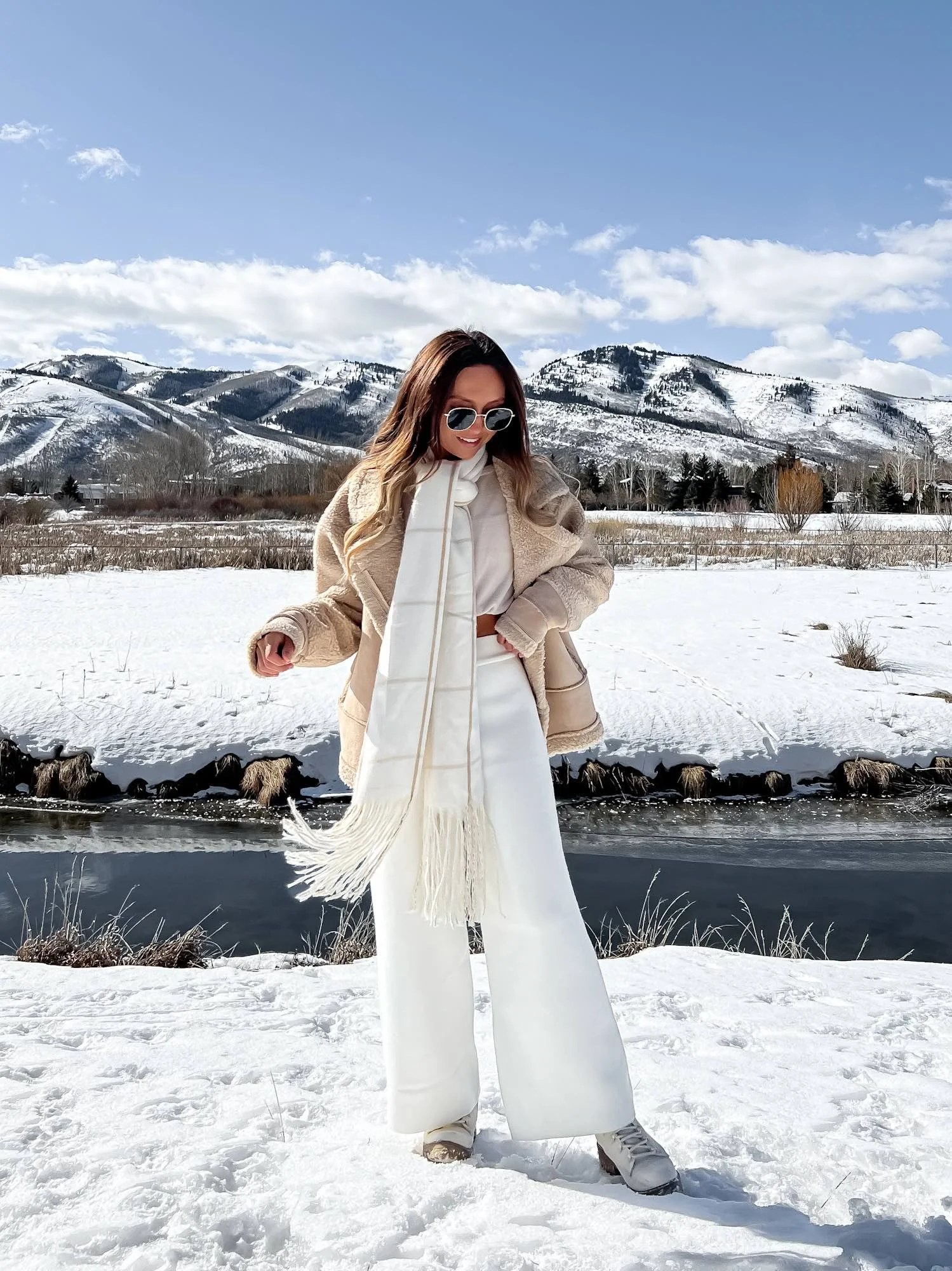 Cozy Shearling Jacket with Neutral Tones — Warm Winter Outfits