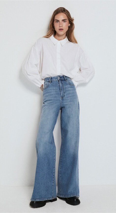 Black Boots Outfit Idea Black Boots Outfit Idea — Winter Outfits with Wide Leg Jeans