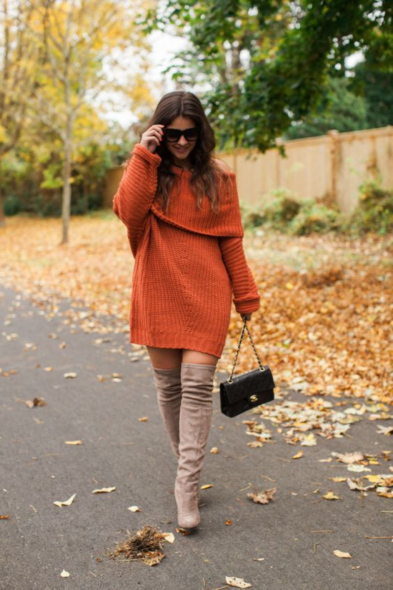 Cozy Chic: Oversized Knit Sweater Dress Cozy Chic: Oversized Knit Sweater Dress — Winter Dinner Outfits