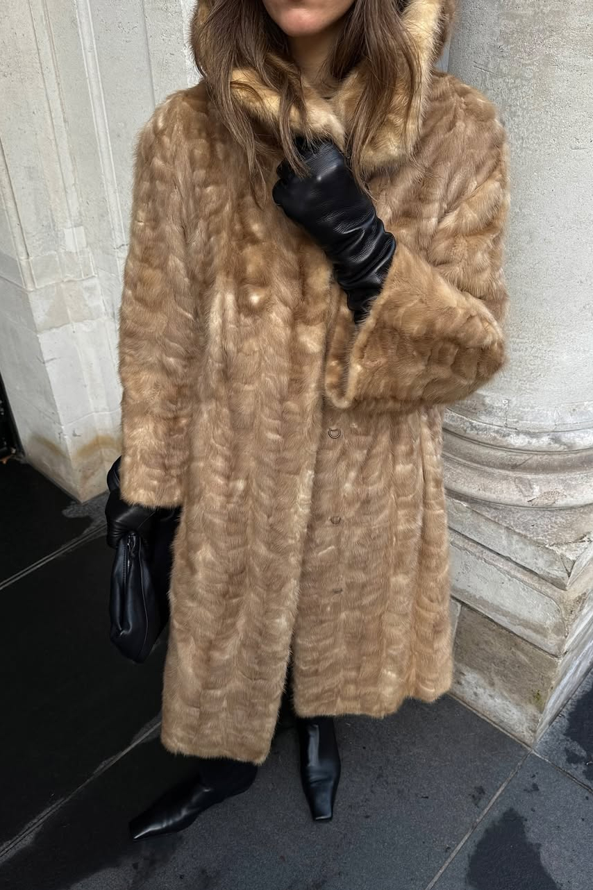 Luxurious Beige Fur Coat for an Elegant Evening Statement — Cute Winter Outfits