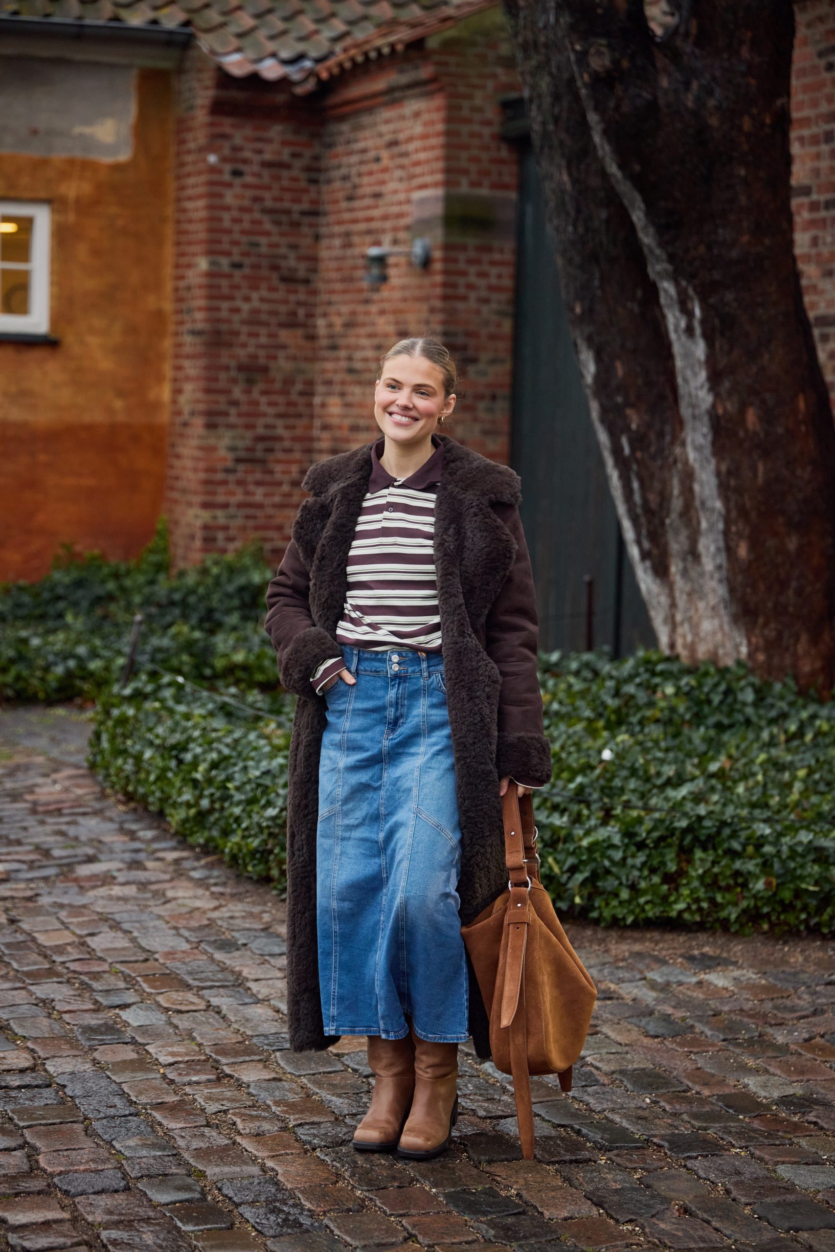 Brown Faux Fur Coat and Denim Maxi Skirt: Cozy Everyday Style — Scandinavian Winter Outfits
