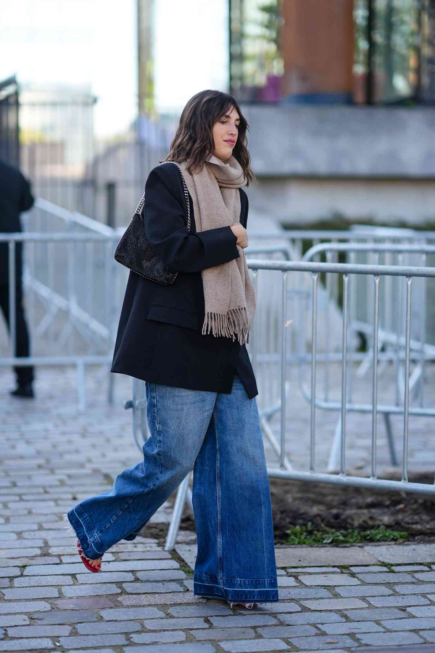 11 Ways to Wear a Blanket Scarf