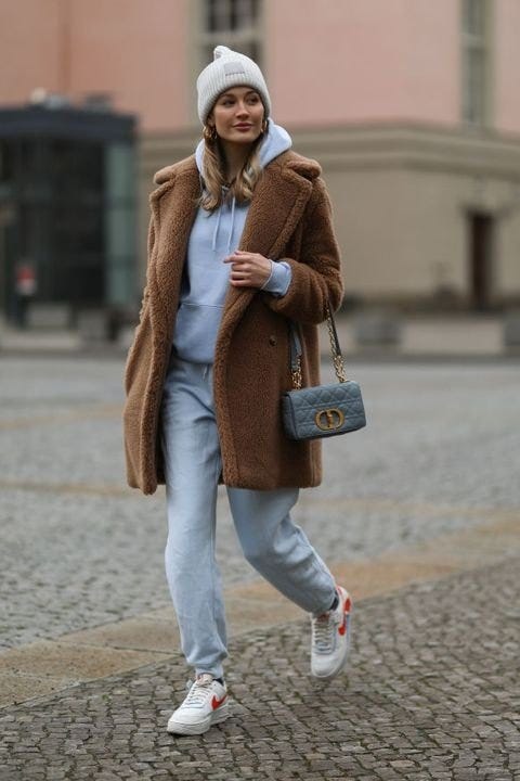 Cozy Teddy Coat for Petite Casual Style Cozy Teddy Coat for Petite Casual Style — Winter Outfits for Petite Women