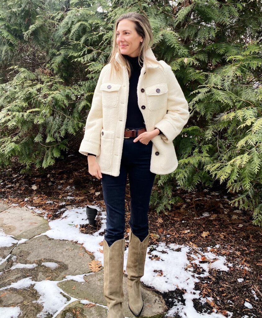 Casual Cream Fleece Jacket Over Black Turtleneck — Warm Winter Outfits