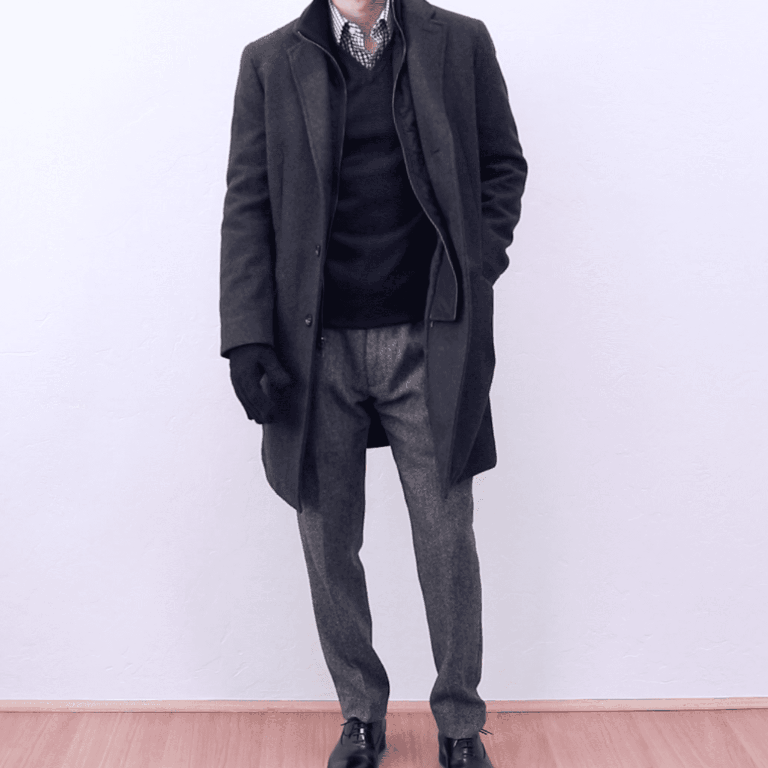 Business Casual Polish with a Dark Grey Overcoat Business Casual Polish with a Dark Grey Overcoat — Winter Outfits for Men