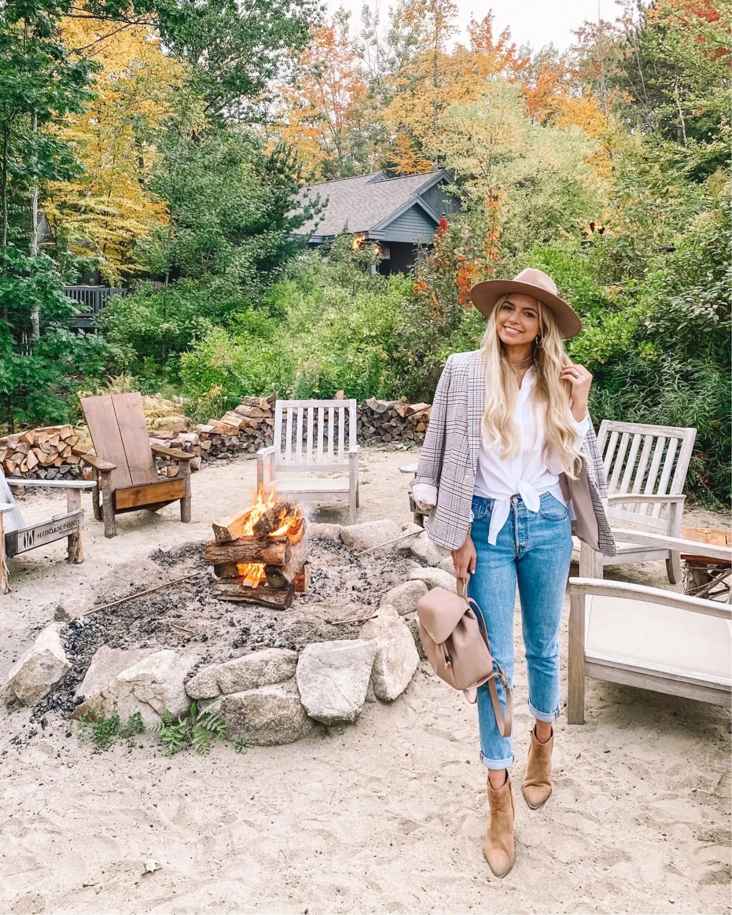 Plaid Blazer and Tan Suede Boots for Outdoor Casual — Ankle Boots Outfits