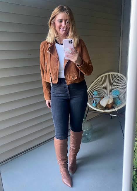 Tan Suede Moto Jacket and Boots with Skinny Jeans Tan Suede Moto Jacket and Boots with Skinny Jeans — Suede Boots Outfits