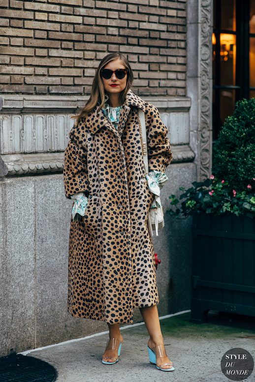 High-Fashion Leopard Coat with Floral Blouse High-Fashion Leopard Coat with Floral Blouse — Leopard Coat Outfits